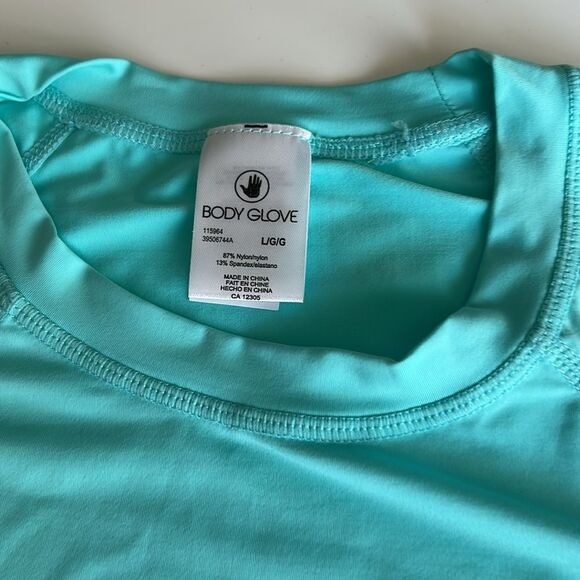 Body Glove SMOOTHIES LET IT BE CROSS-OVER RASH GUARD - SEA MIST, Size Large, NWT - Picture 7 of 8